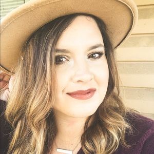 Meet your Posher, Taylor